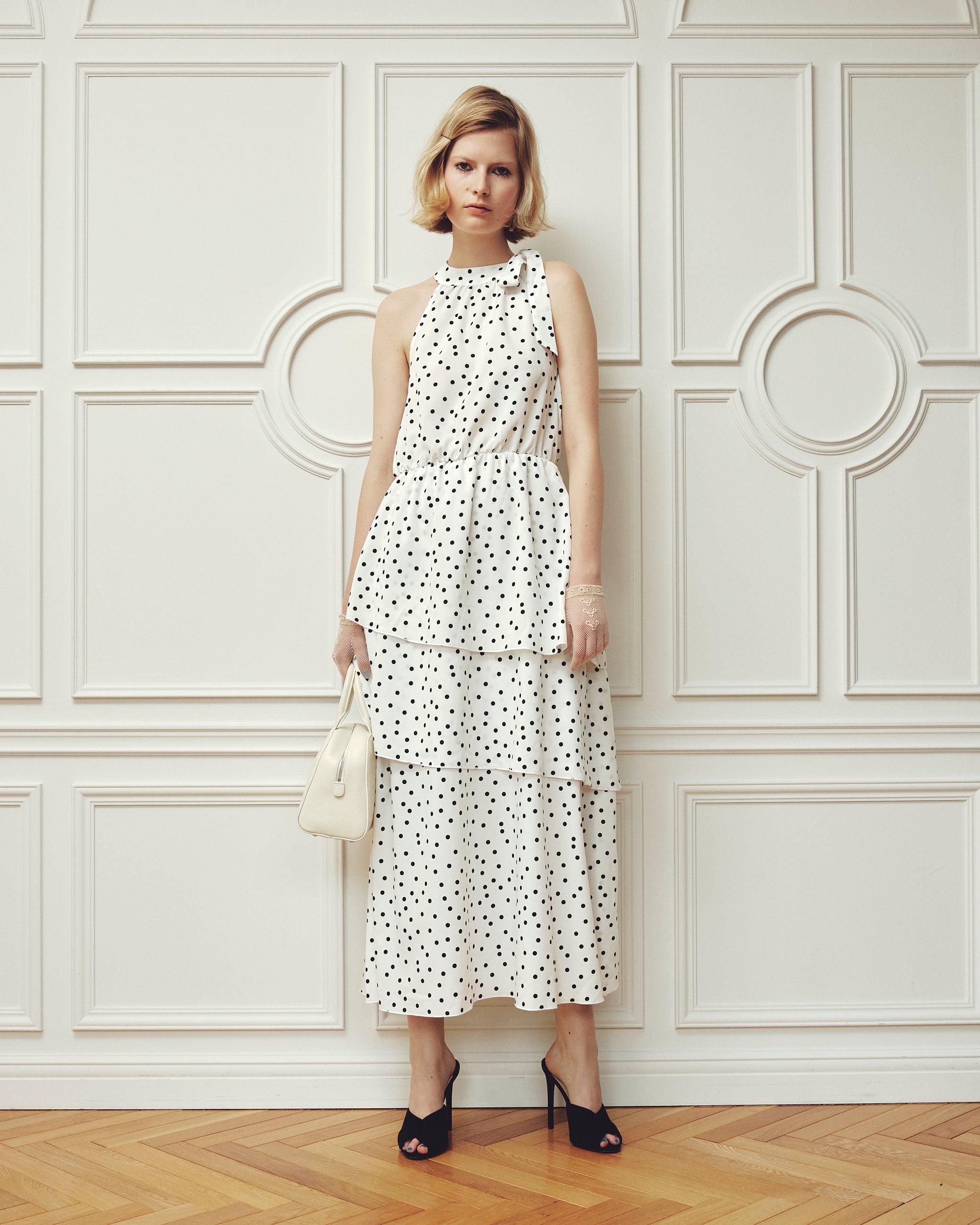 Dot halter dress(white)