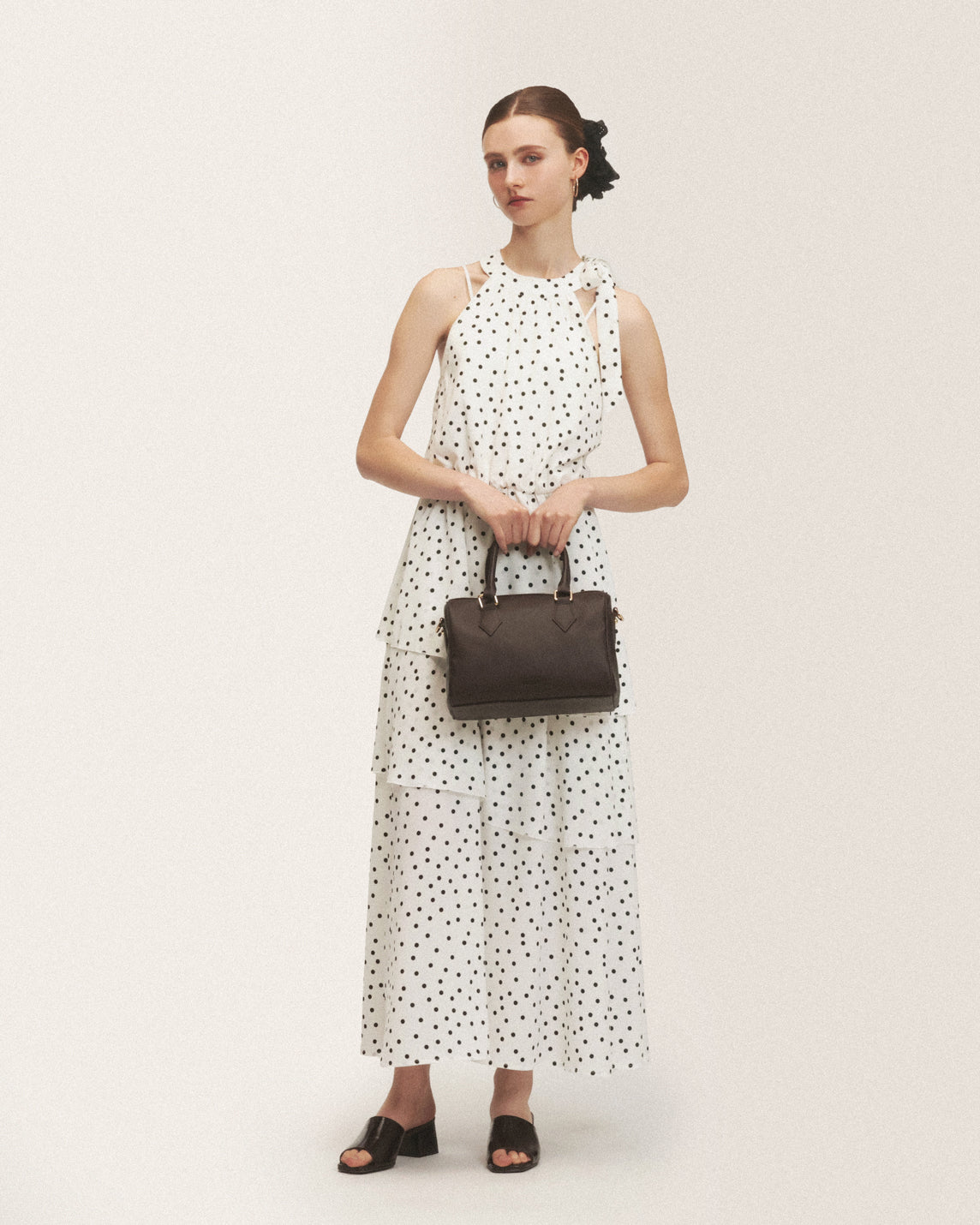 Dot halter dress(white)